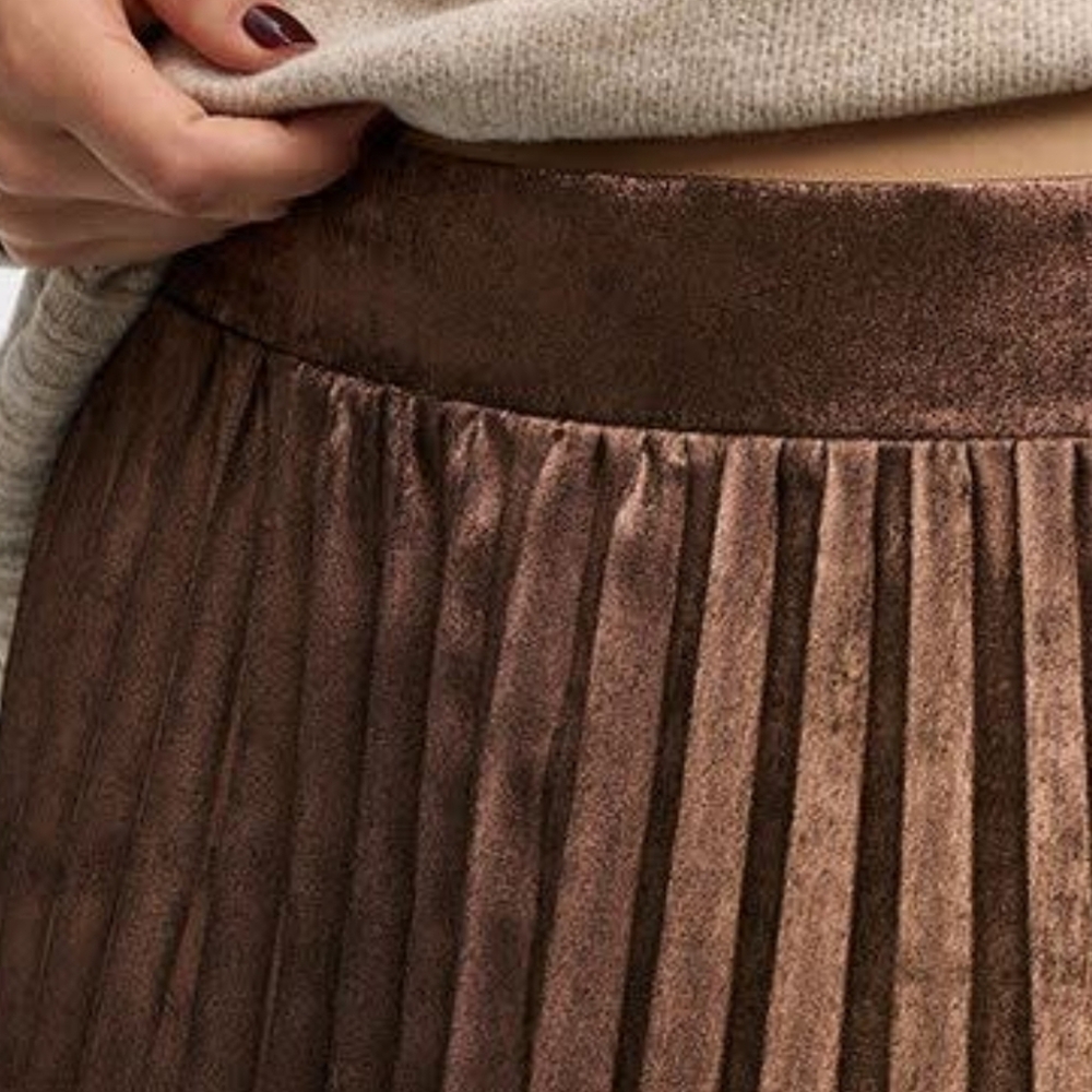 M🏵️Reitmans Chocolate Brown Pleated Midi Skirt - Picture 7 of 9